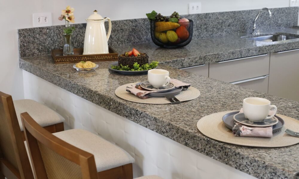 Setting Granite Countertops
