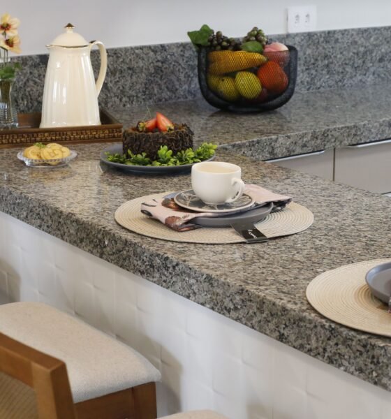 Setting Granite Countertops